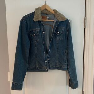 Levi's Blue Denim Jacket with Sherpa Collar